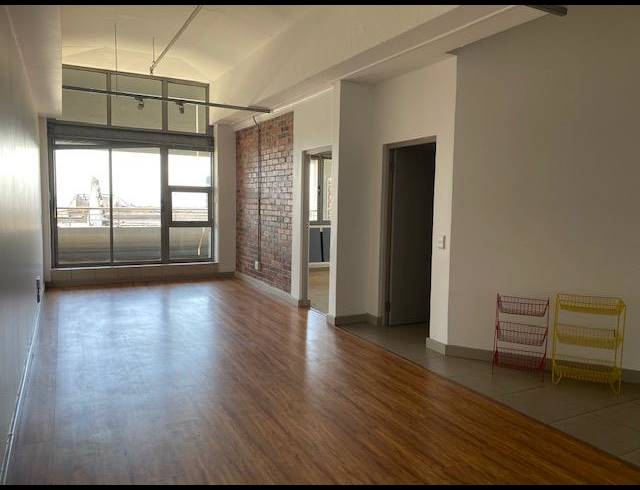 1 BEDROOM APARTMENT FOR SALE IN SALT RIVER